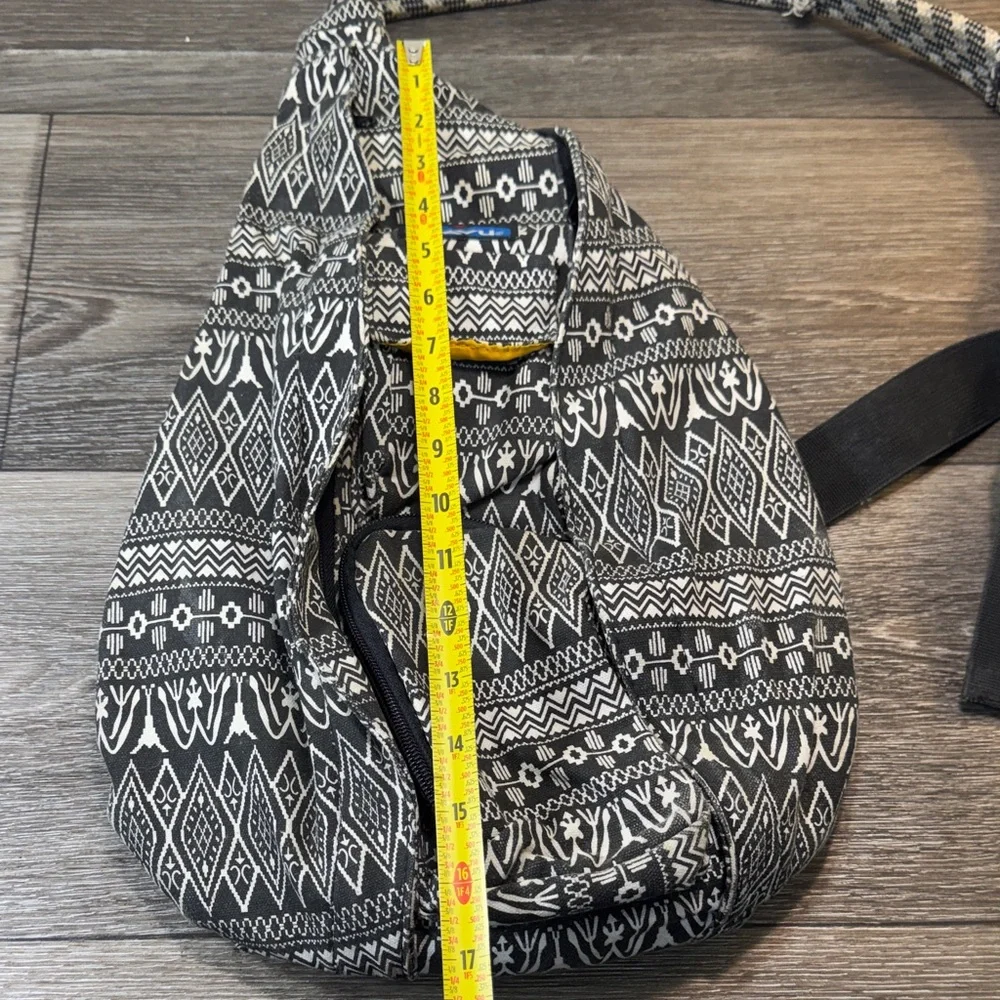 Black and White Patterned Sling Bag